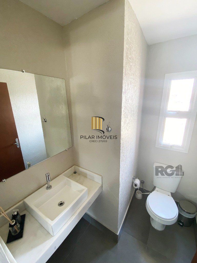 Apartamento de 03 dormitórios no bairro Santa Cecilia em Porto Alegre