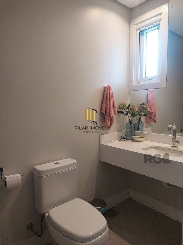 Casa de Condomínio 3 dormitórios no bairro Mário Quintana