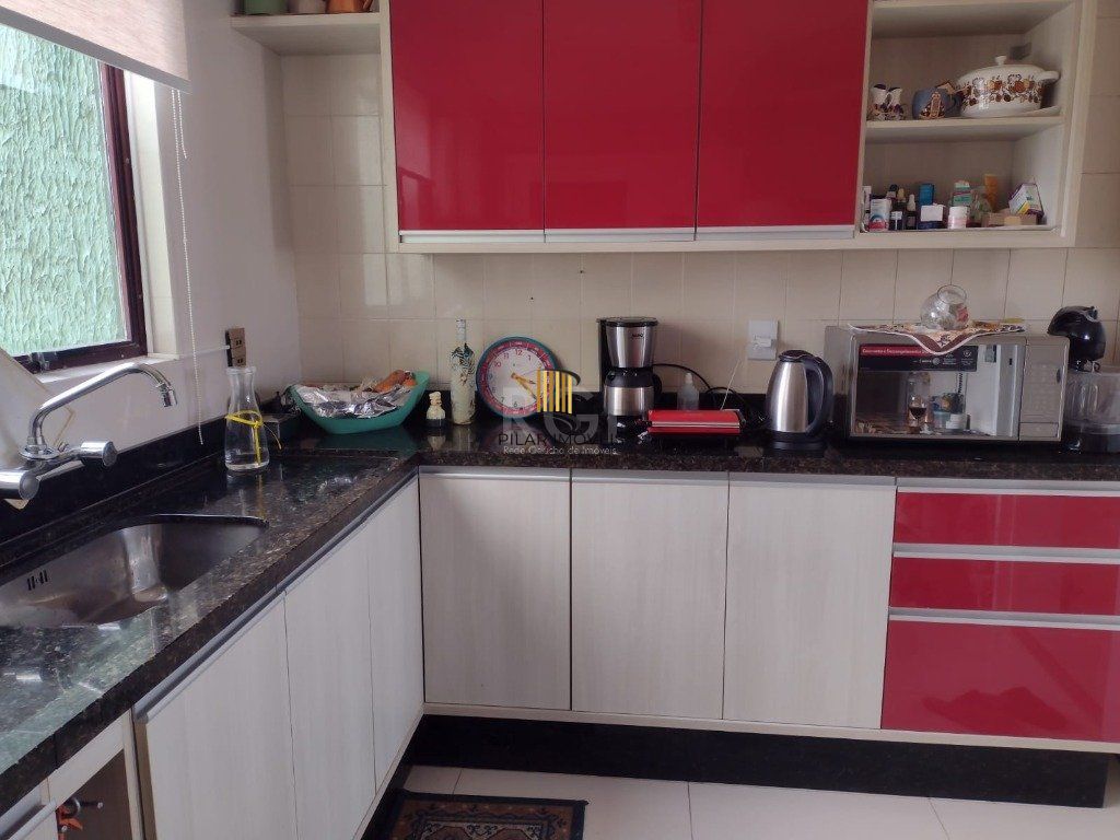 Apartamento para Venda - 118.1m², 3 dormitórios, sendo 1 suites, 1 vaga - Centro