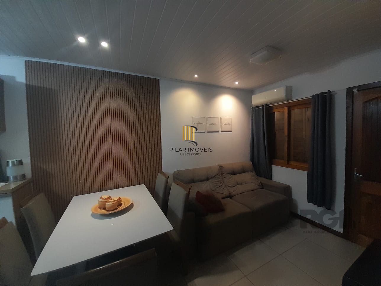Casa para Venda - 272m², 3 dormitórios, sendo 1 suites, 2vagas - Porto Verde