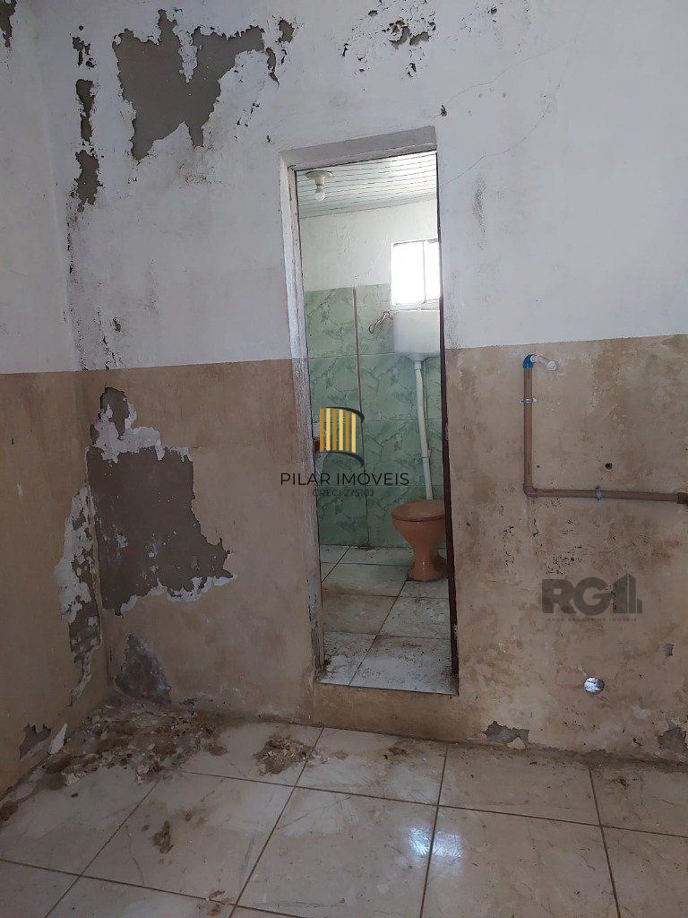 Casa Comercial no bairro Guajuviras