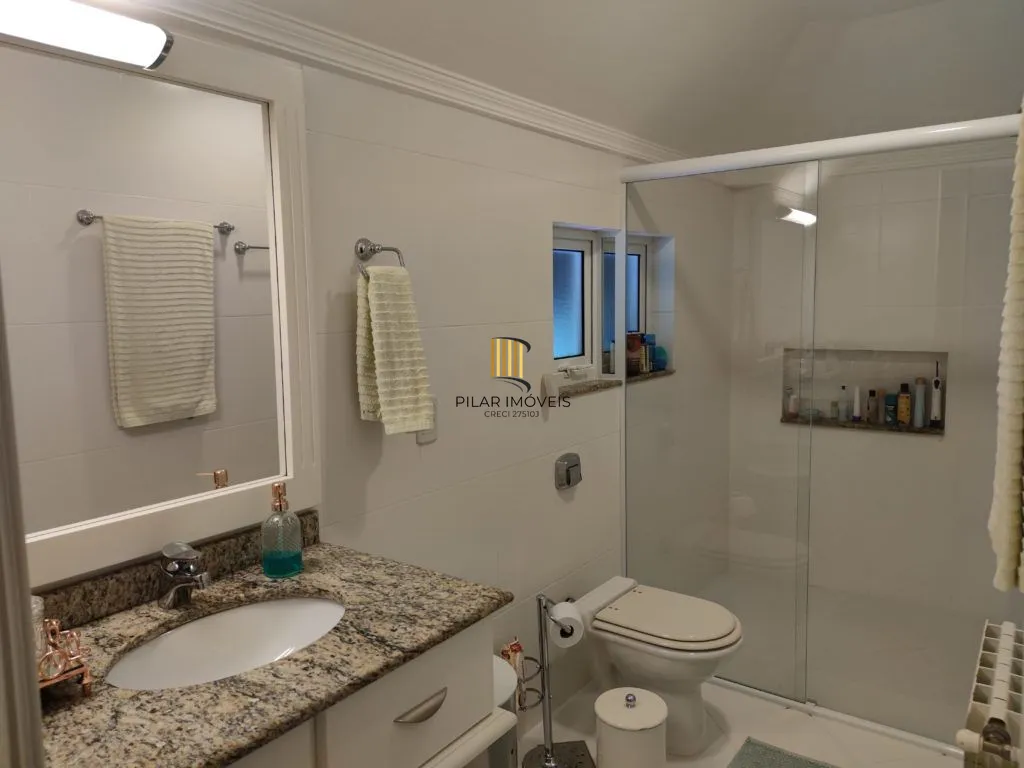 Casa 5 dormitórios no bairro Planalto