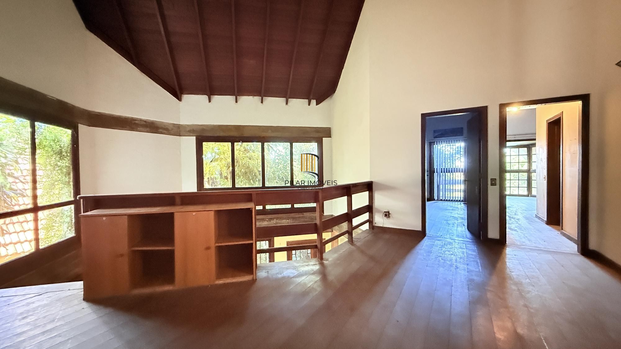 Casa na zona sul de frente para o Guaíba.