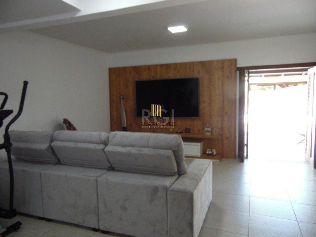 Casa para Venda - 410m², 5 dormitórios, sendo 5 suites, 5 vagas - Centro