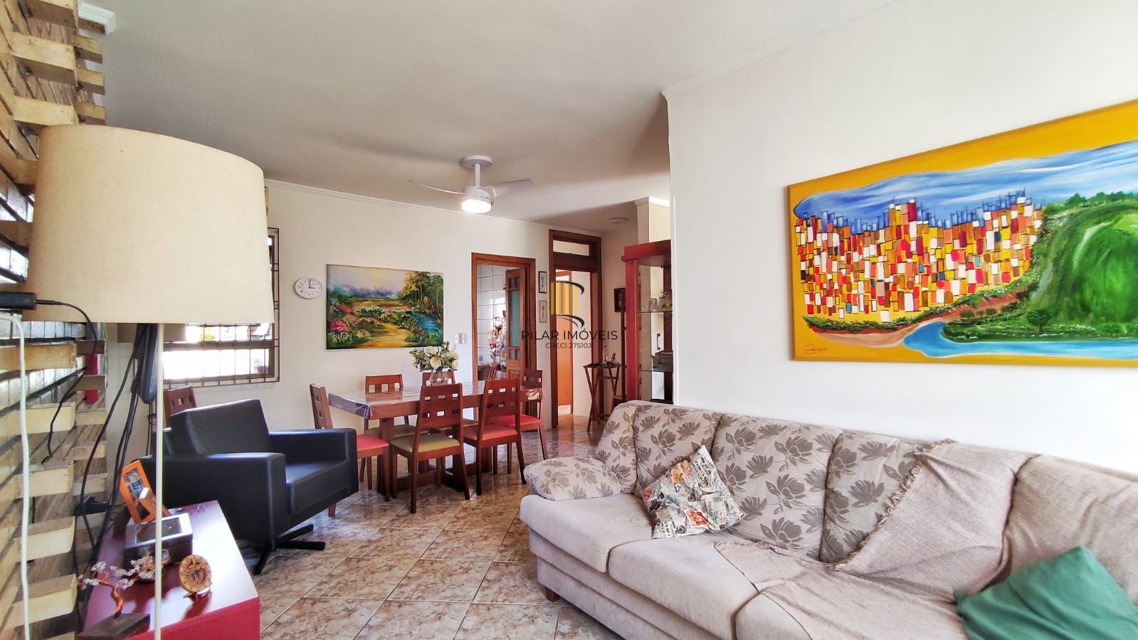 Casa com 4 Quartos e 2 banheiros e  2 Suites à Venda, 153 m² por R$ 990.000