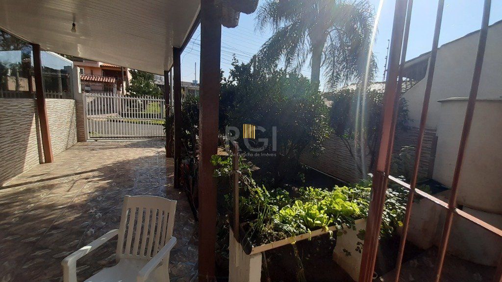 Casa para Venda - 98m², 3 dormitórios, sendo 1 suites, 1 vaga - Jardim Algarve
