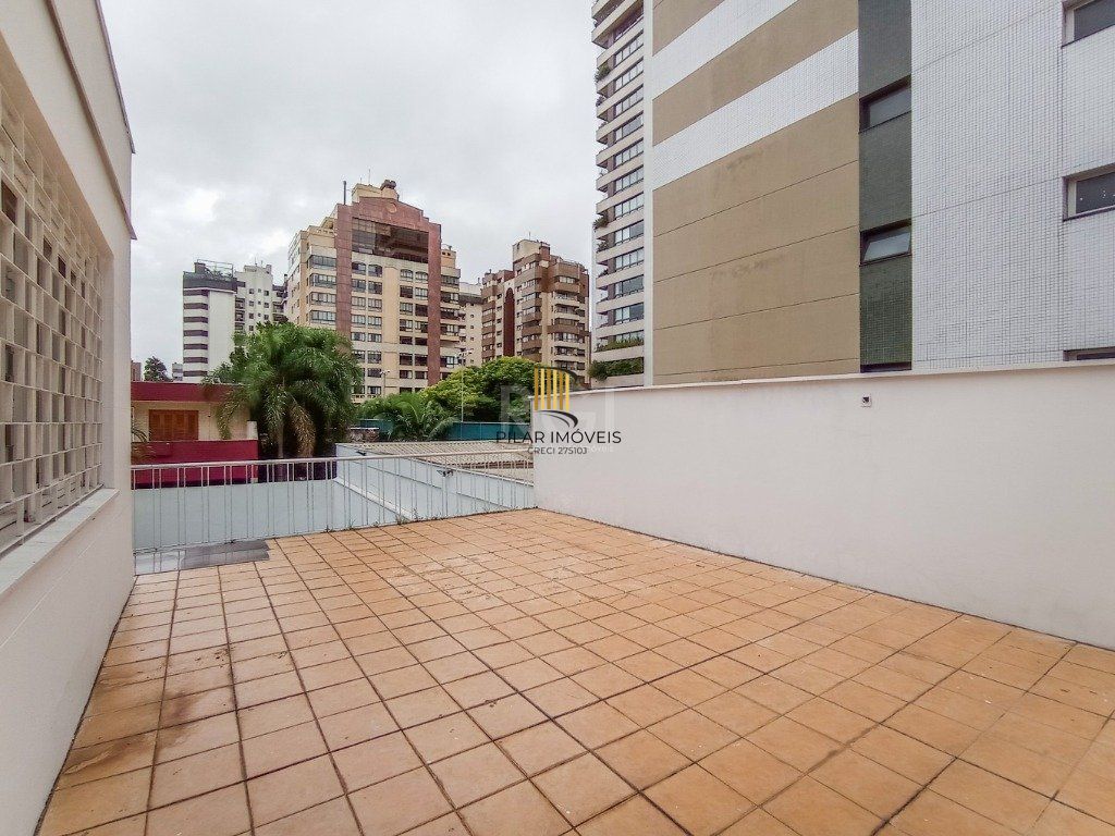 Casa Comercial de Luxo no Centro da Cidade - Oportunidade Única!