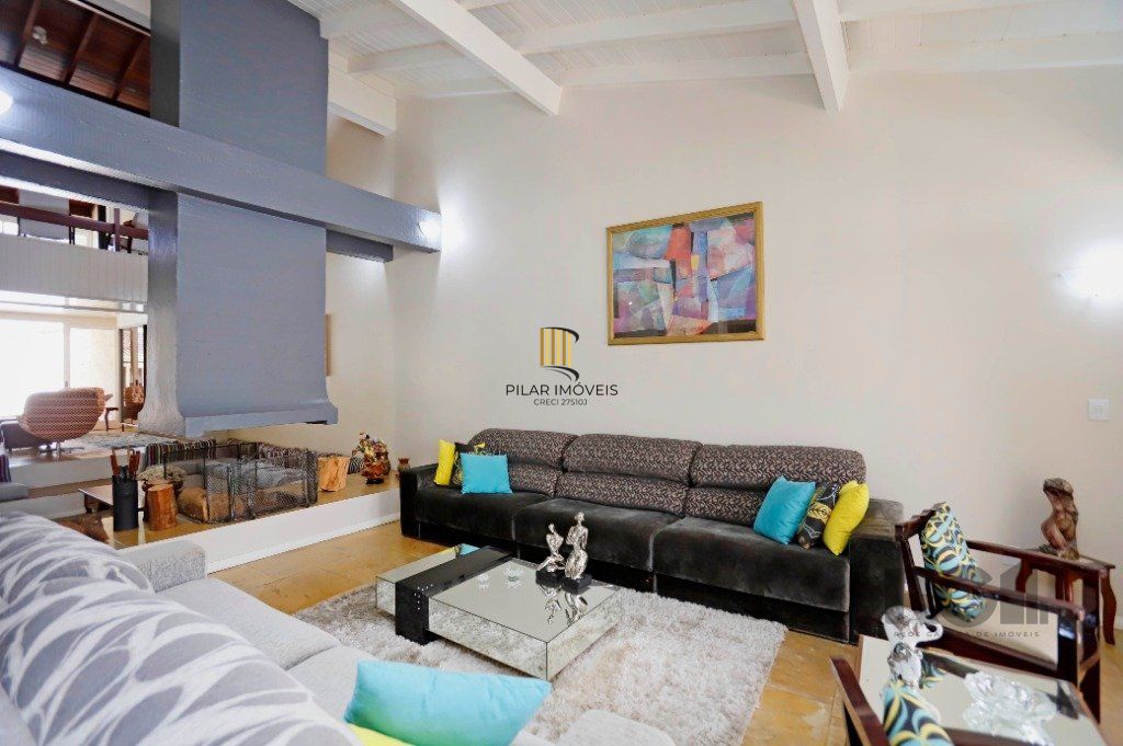 Casa 04 suítes no Bairro Ipanema em Porto Alegre