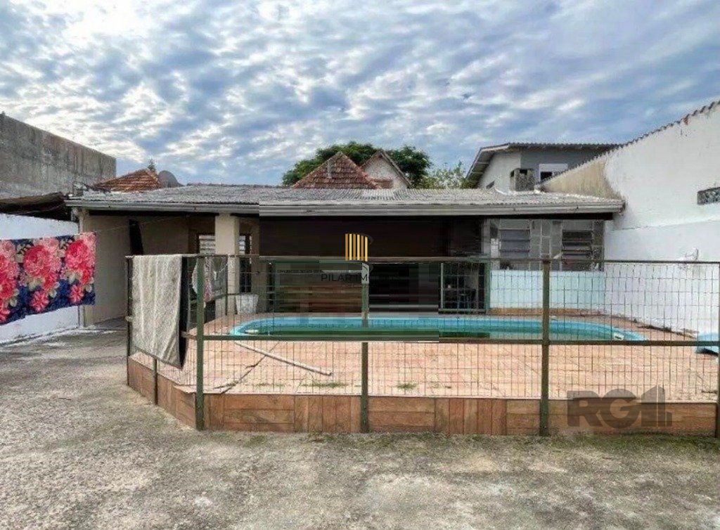 Casa 5 dormitórios no bairro Nossa Senhora das Graças