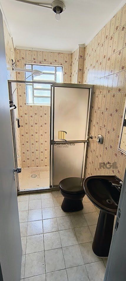 Vendo apartamento 01 dormitório no Bairro Centro Histórico de Porto Alegre.