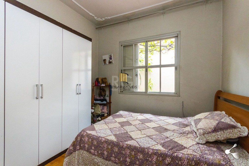 Casa para Venda - 221m², 4 dormitórios, sendo 1 suites, 2 vagas - São Geraldo