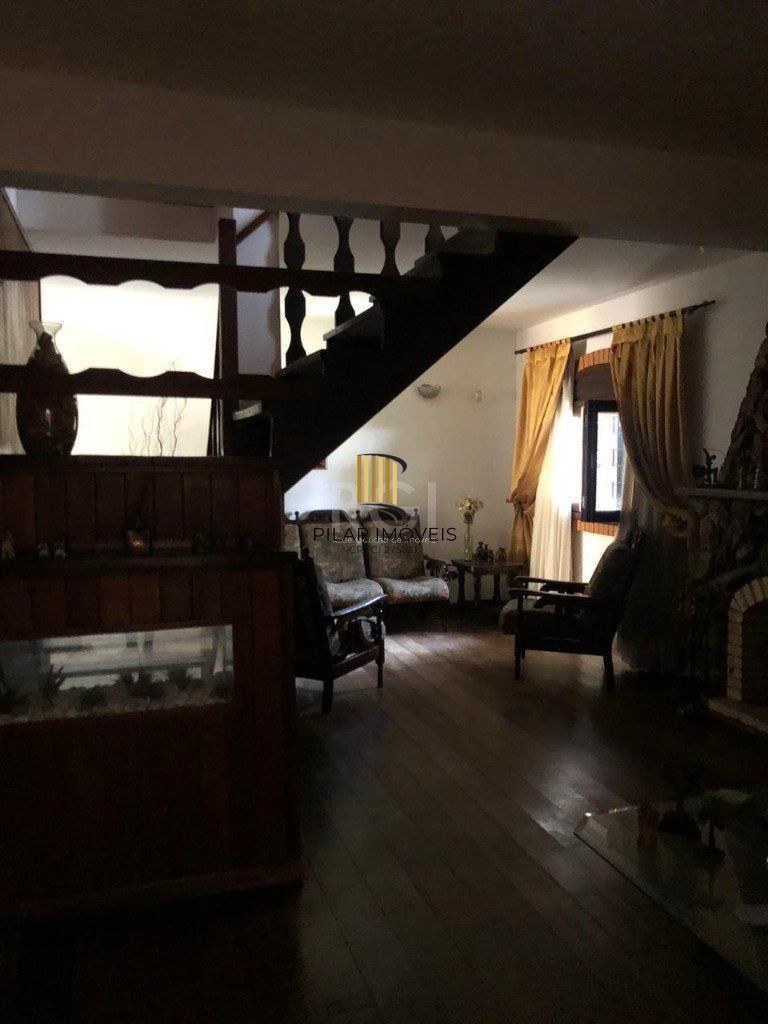 Casa para Venda - 326m², 3 dormitórios, sendo 2 suites, 4 vagas - Parque dos Maias