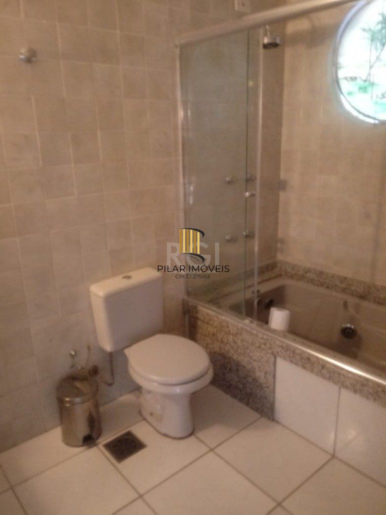 Casa para Venda - 300m², 3 dormitórios, sendo 1 suites, 5 vagas - Jardim Itu