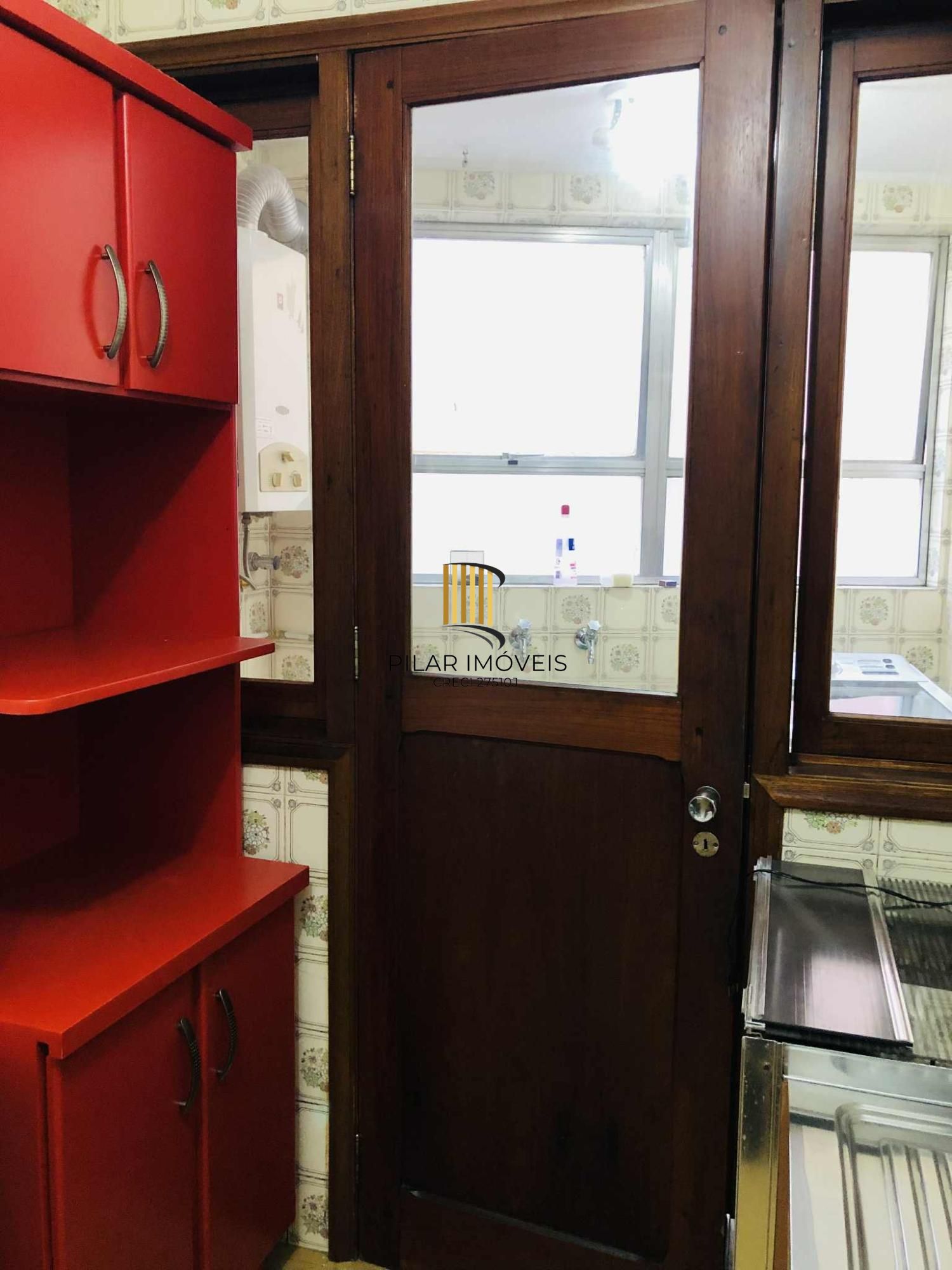 apartamento de 2 dormitórios com garagem no bairro rio branco