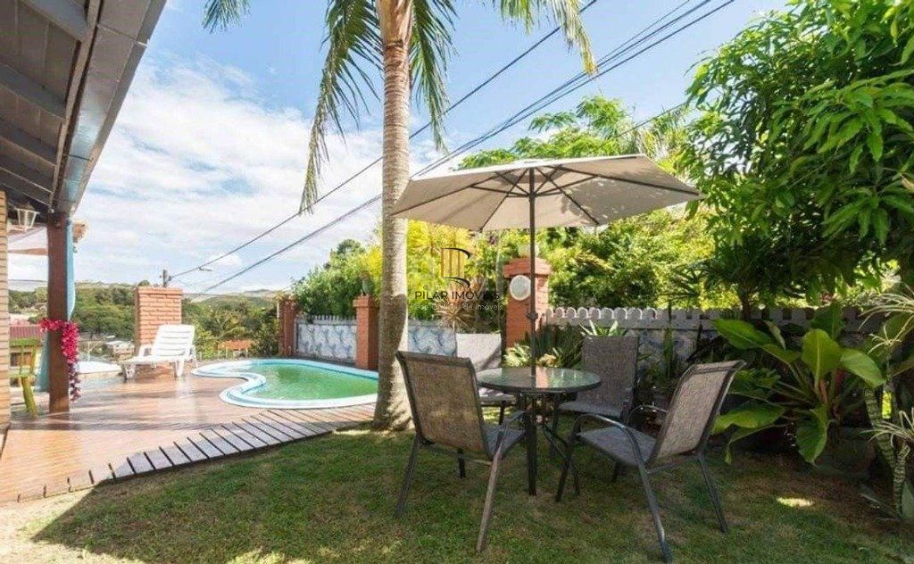 Casa Condominio para Venda - 180m², 3 dormitórios, sendo 2 suites, 3 vagas - Vila Nova