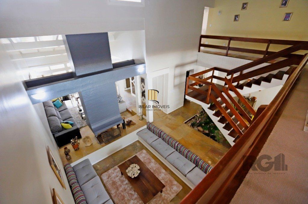 Casa 04 suítes no Bairro Ipanema em Porto Alegre