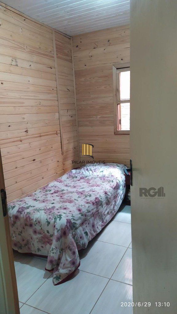 Casa 3 dormitórios no bairro Parque Florido