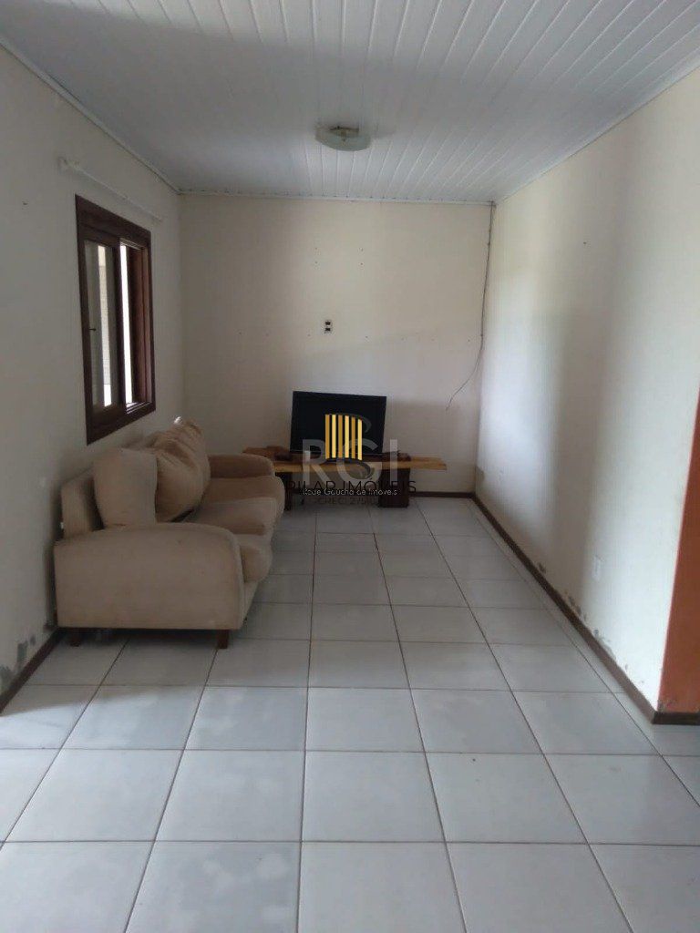 Casa para Venda - 107m², 3 dormitórios, 1 vaga - Centro