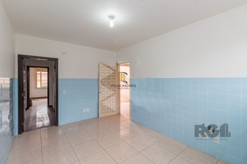 Casa 4 dormitórios no bairro Chácara das Pedras