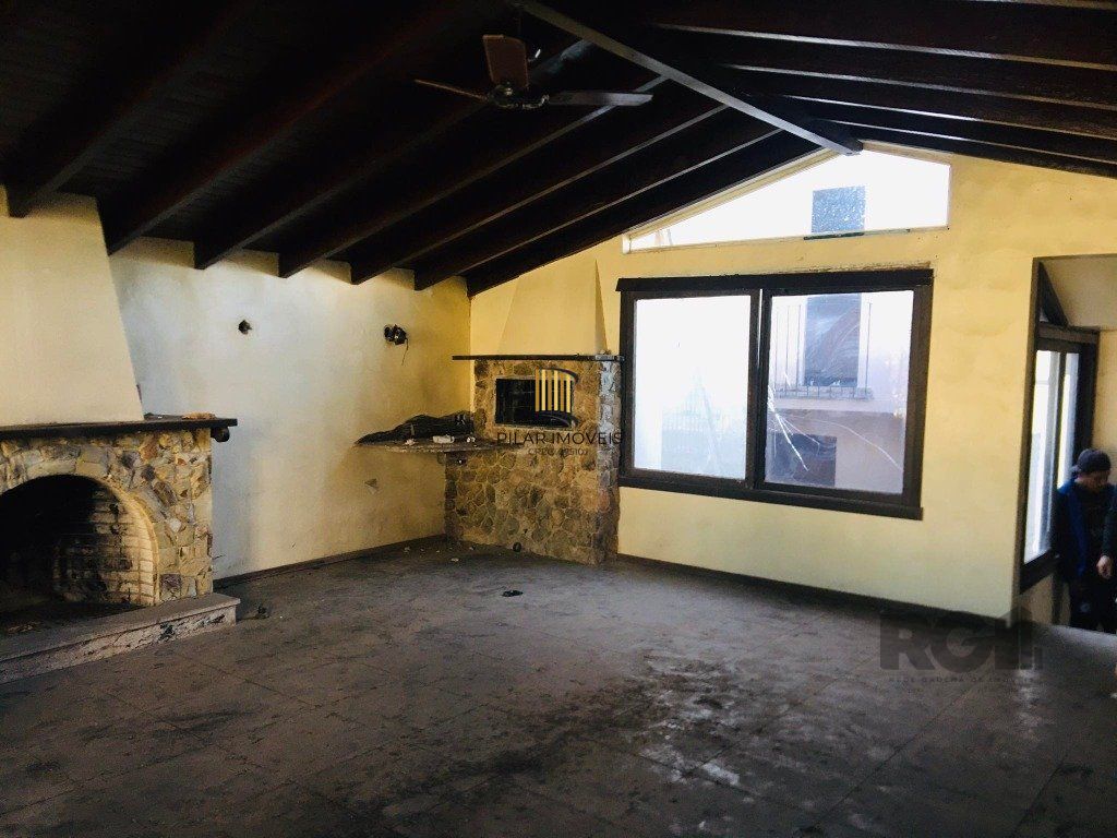 Casa para Venda - 400m², 4 dormitórios, sendo 1 suites, 4 vagas - Jardim Lindóia