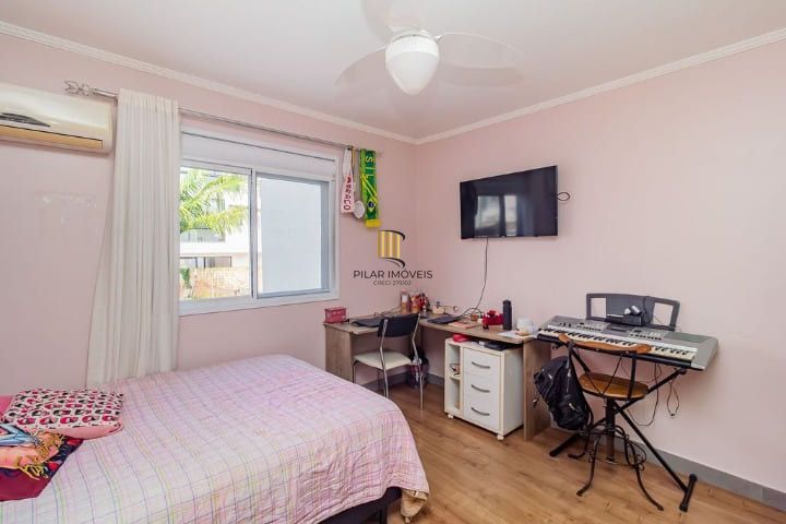 Casa de Condomínio 3 dormitórios no bairro Mário Quintana