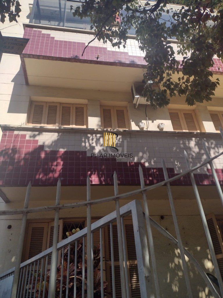 Duplex 3 dormitórios no bairro Floresta - Pilar Imóveis