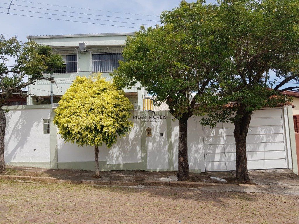 Casa para Venda - 259m², 4 dormitórios, sendo 1 suites, 4 vagas - Coronel Aparício Borges - Pilar Imóveis