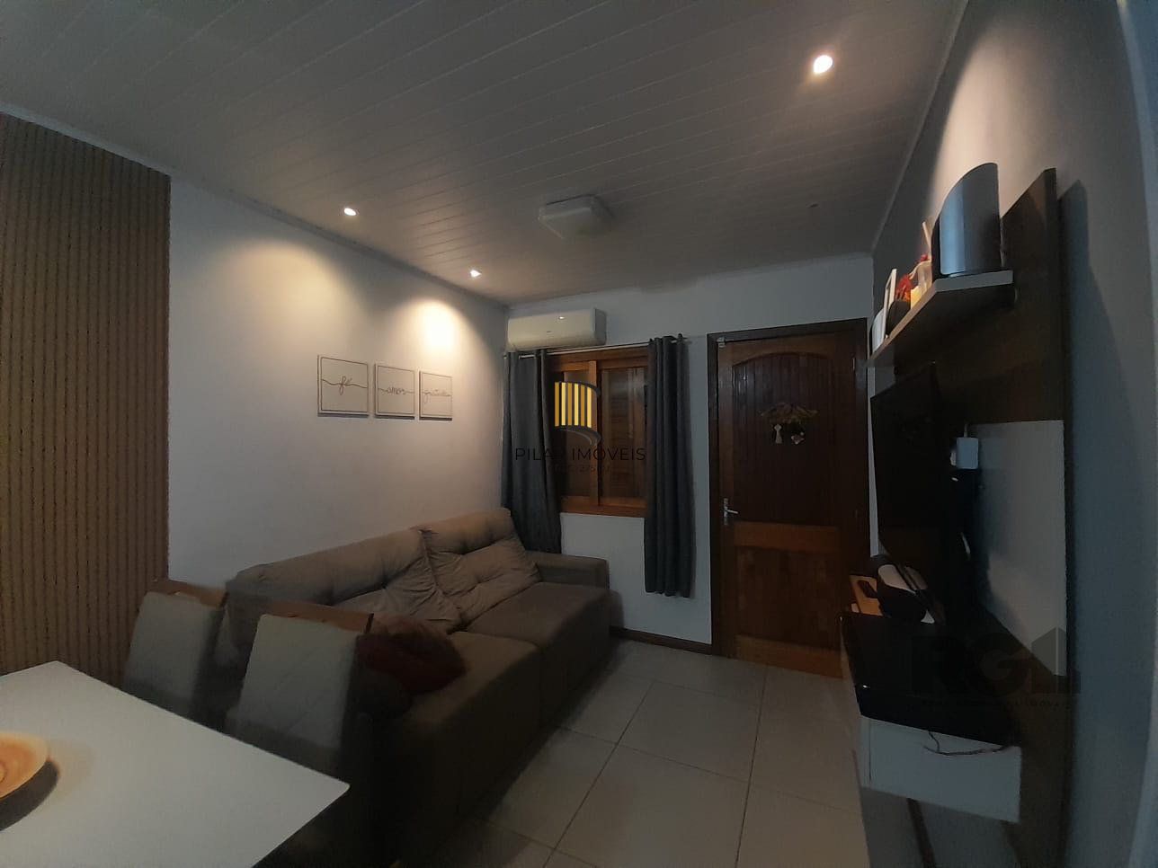 Casa para Venda - 272m², 3 dormitórios, sendo 1 suites, 2vagas - Porto Verde