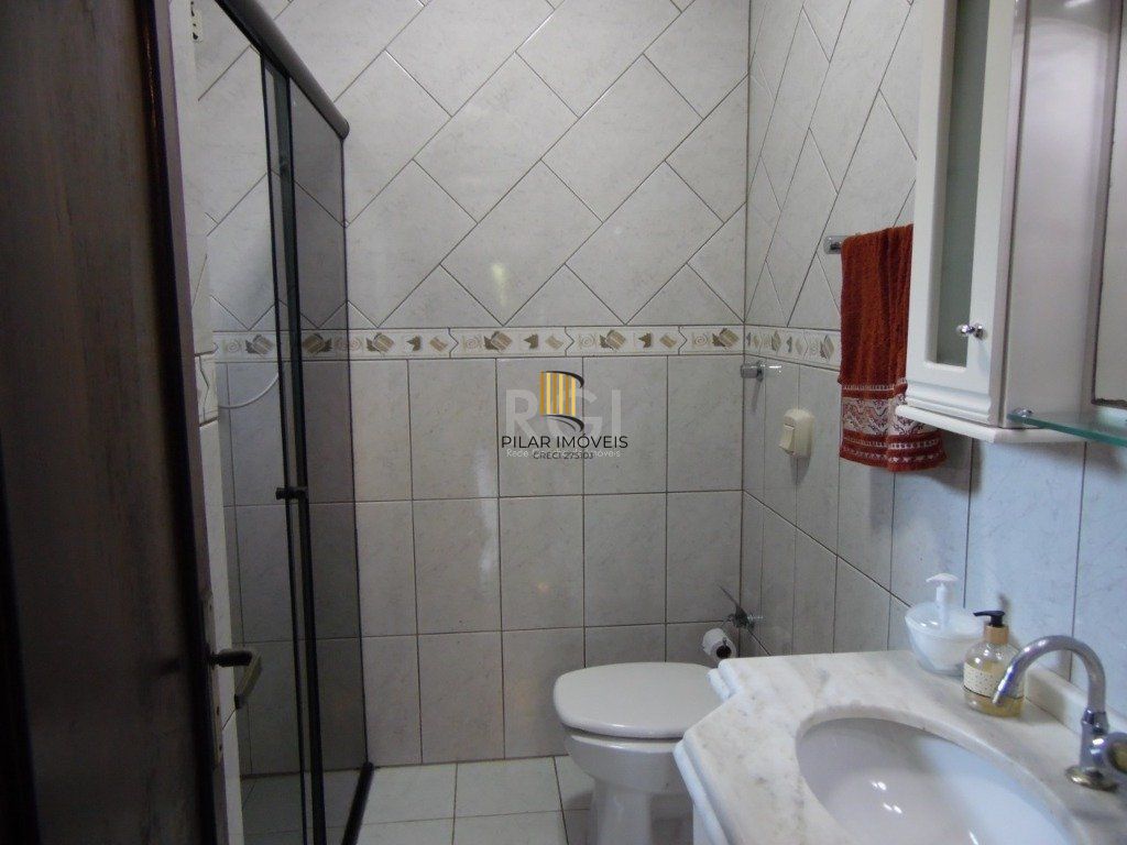 Casa para Venda - 410m², 5 dormitórios, sendo 5 suites, 5 vagas - Centro