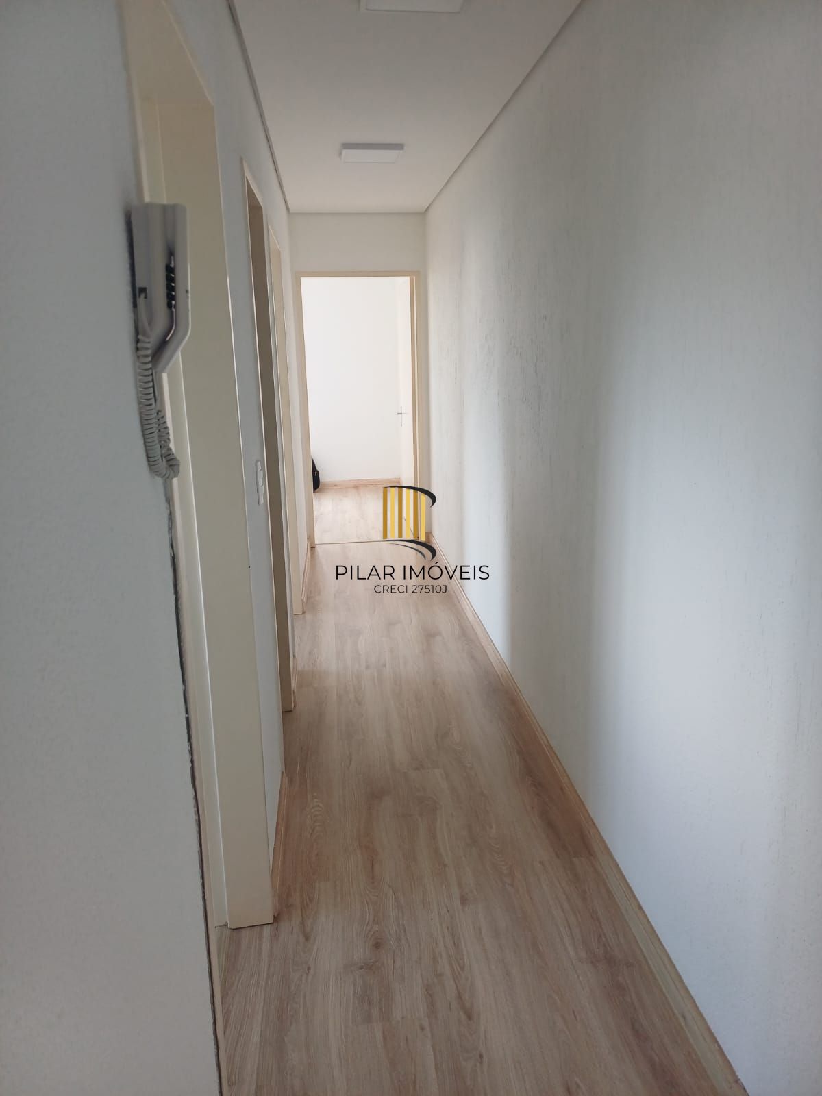 Apartamento 2 dormitórios no bairro Jardim Sabará