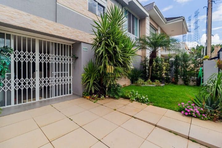 Casa de Condomínio 3 dormitórios no bairro Mário Quintana