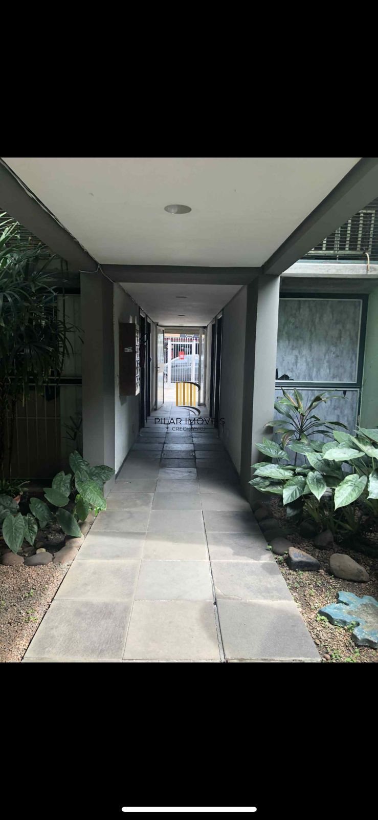 VENDE SALA COMERCIAL NO BAIRRO FLORESTA PORTO ALEGRE RS