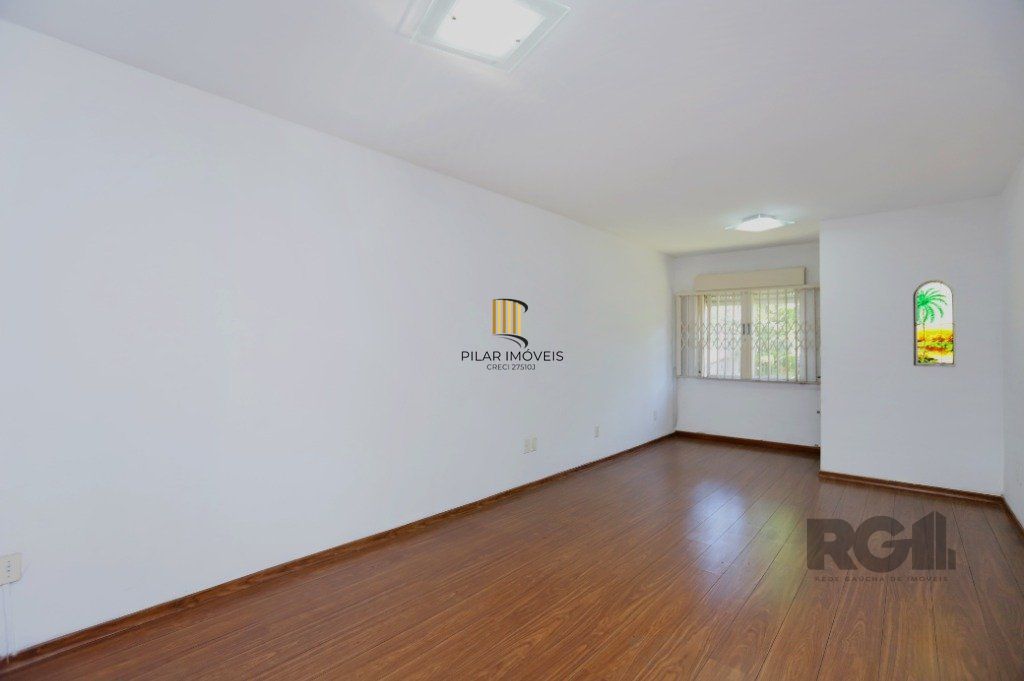 Casa 3 dormitórios no bairro Passo da Areia