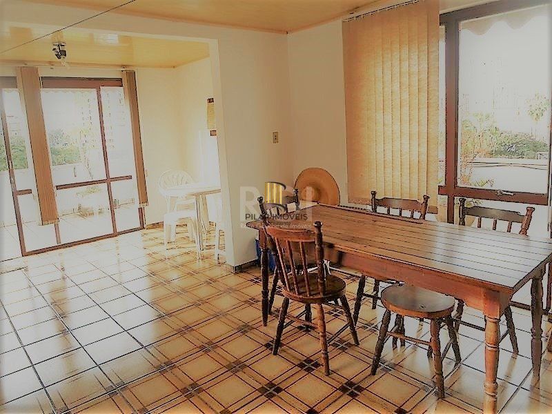 Cobertura para Venda - 166m², 3 dormitórios, sendo 1 suites, 1 vaga - Menino Deus