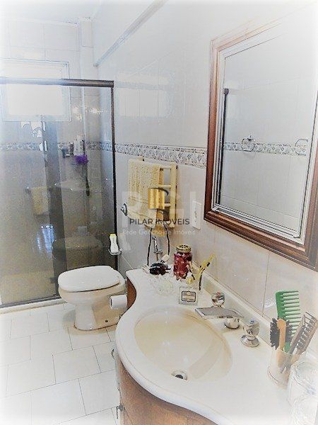 Cobertura para Venda - 166m², 3 dormitórios, sendo 1 suites, 1 vaga - Menino Deus