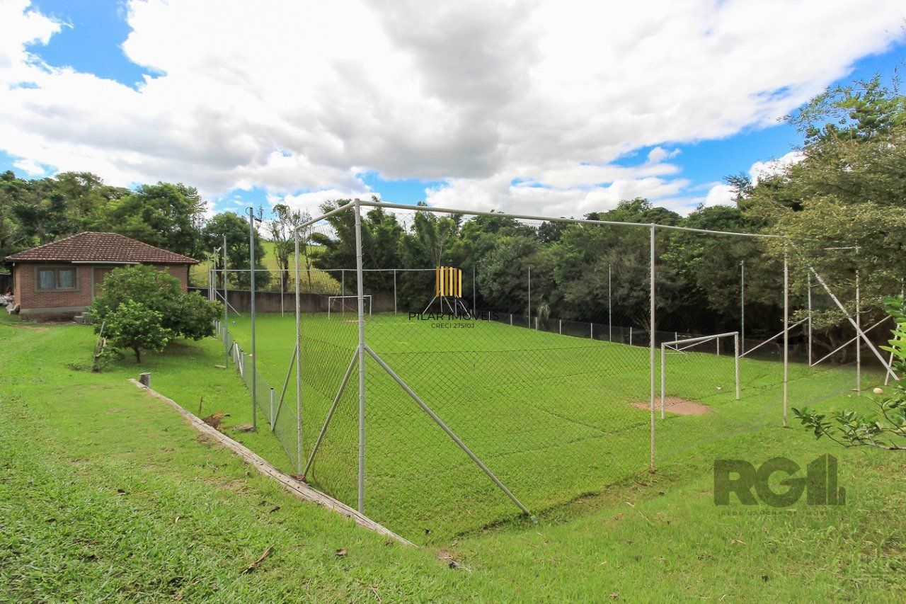 Casa de Condomínio 3 dormitórios no bairro Campo Novo
