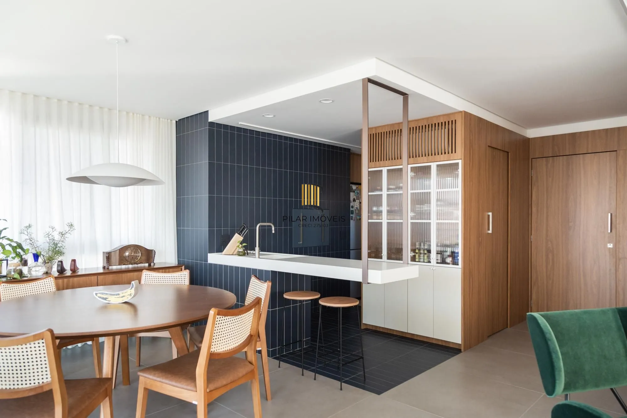 Apartamento 3 dormitórios no bairro Menino Deus