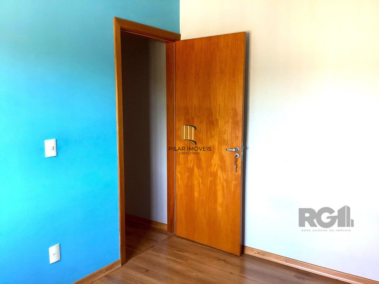 Apartamento 3 dormitórios, sendo 1 suíte, no bairro Cristal, Porto Alegre-RS.