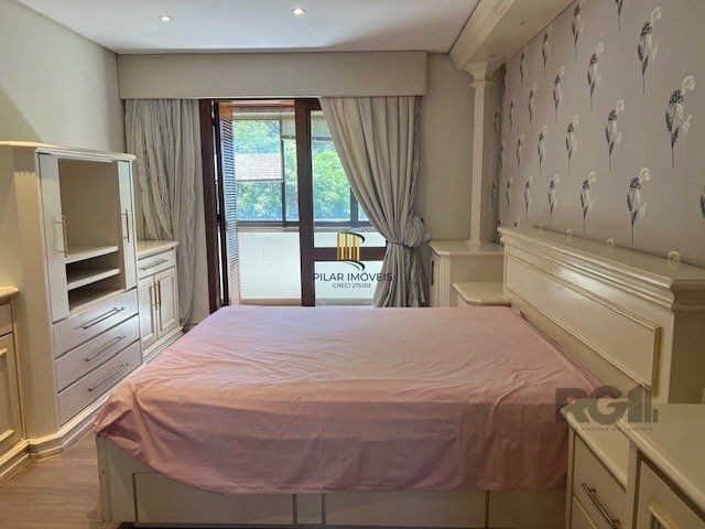Apartamento 4 dormitórios no bairro Auxiliadora