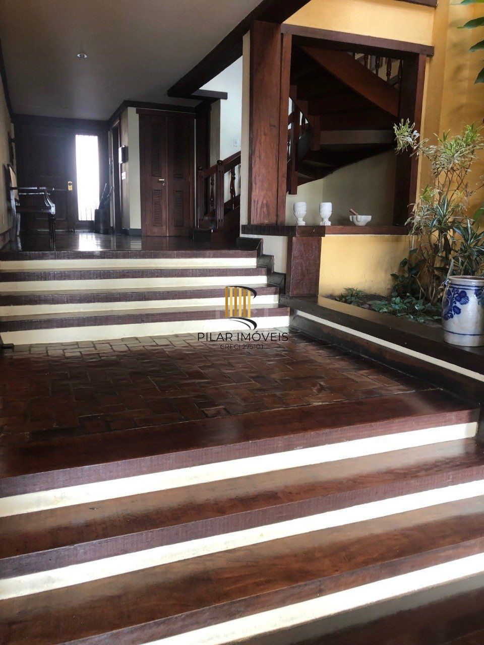 Casa Condominio para Venda - 420m², 3 dormitórios, sendo 3 suites, 2 vagas - Santa Tereza