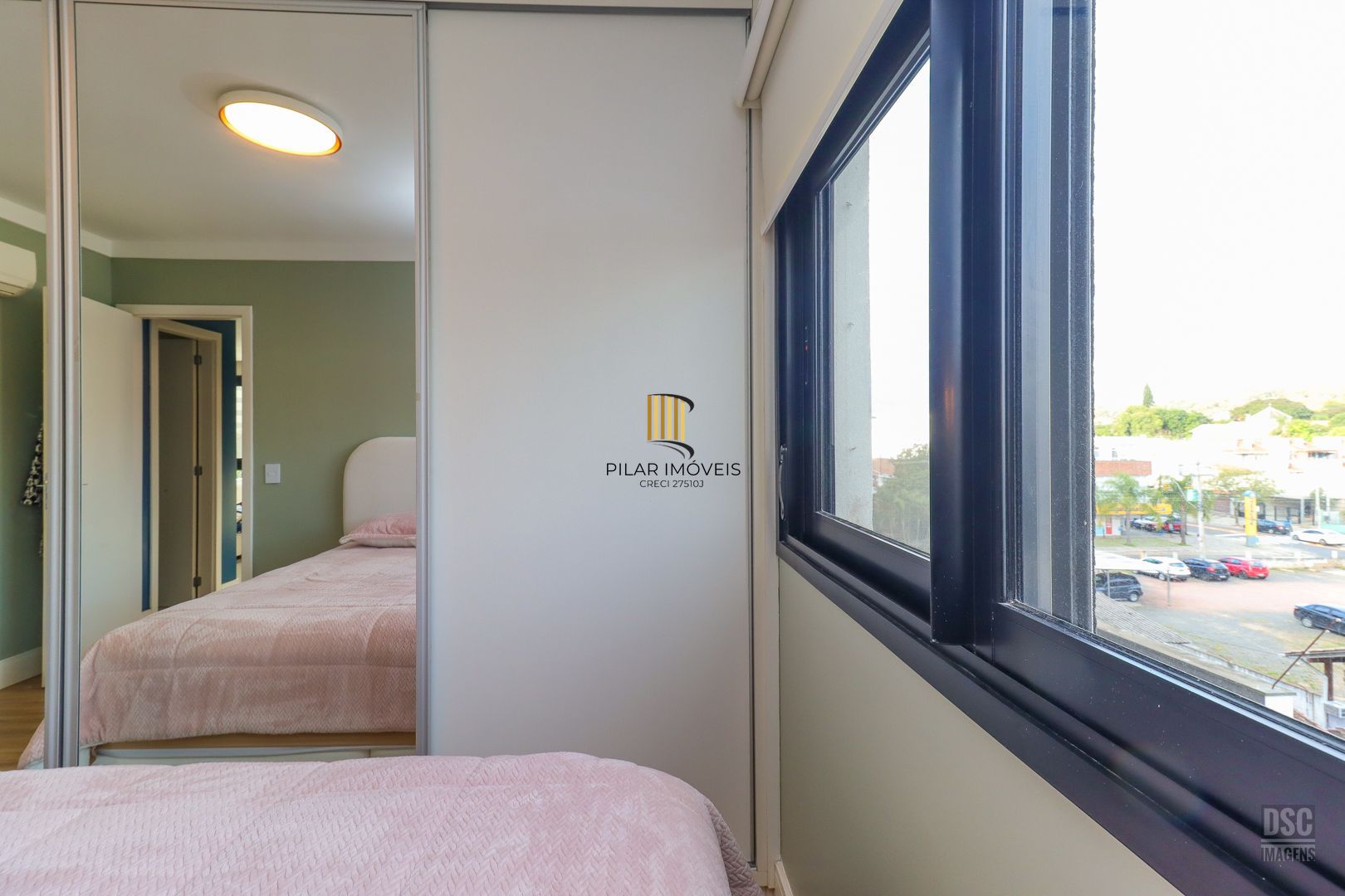 Apartamento 3 Dormitórios no Bairro Tristeza - Infra Lazer com Piscina Térmica
