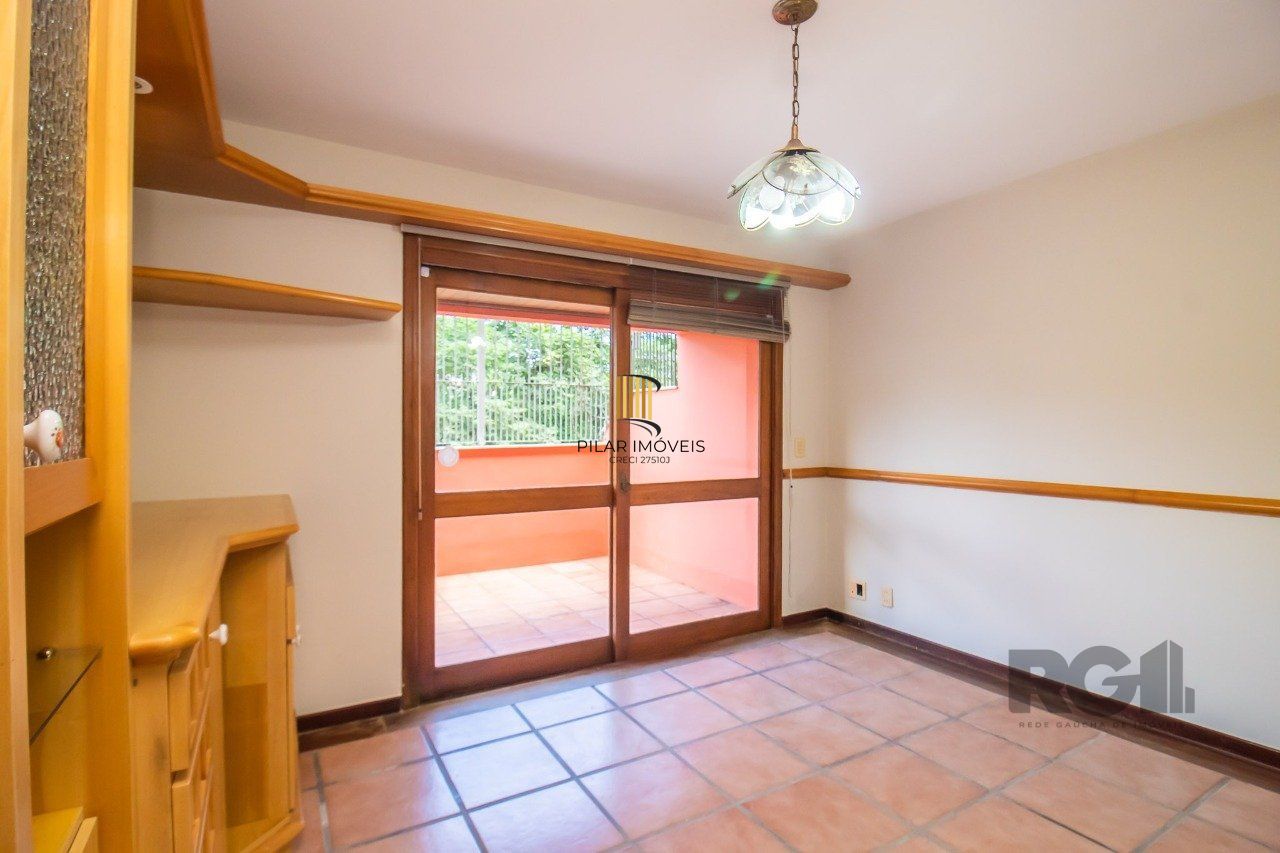 Casa de Condomínio 3 dormitórios no bairro Menino Deus