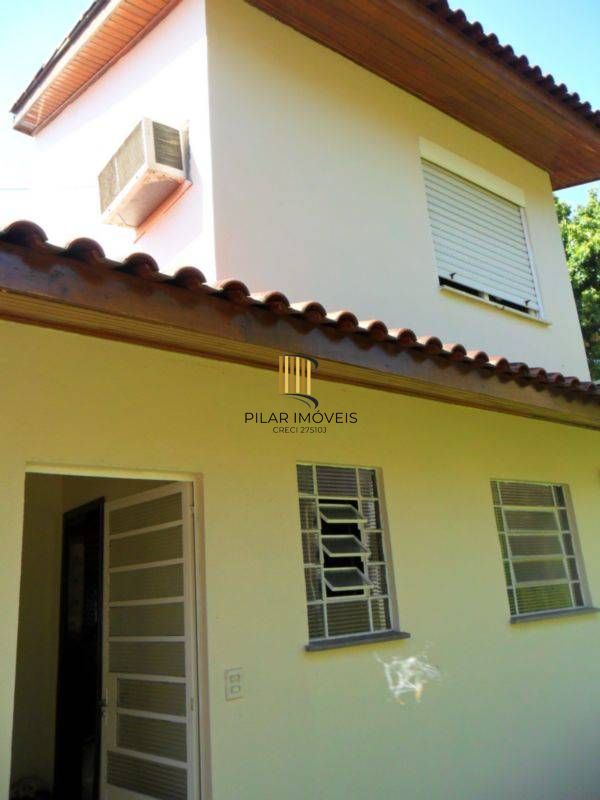 Casa para Venda - 348m², 3 dormitórios, sendo 1 suites, 2 vagas - Medianeira