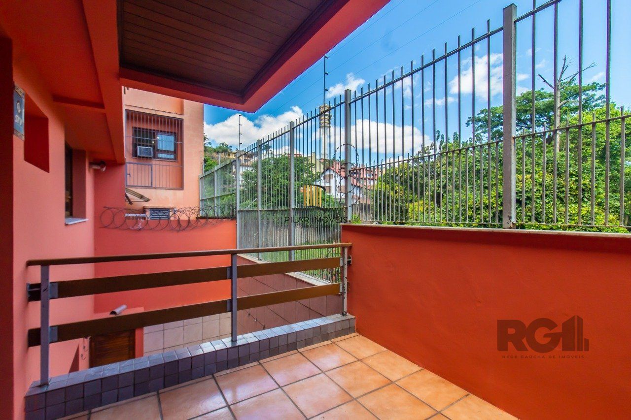 Casa de Condomínio 3 dormitórios no bairro Menino Deus
