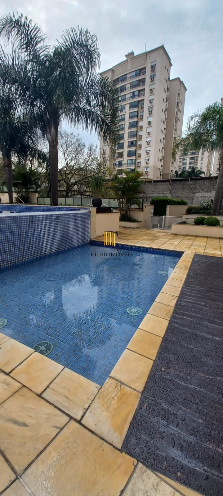 Apartamento de 3 dormitórios, 2 vagas cobertas, infra completa no Passo Da Areia