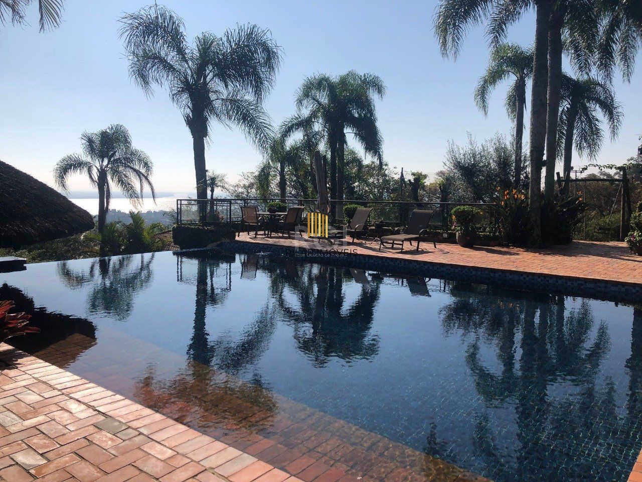 Casa Condominio para Venda - 420m², 3 dormitórios, sendo 3 suites, 2 vagas - Santa Tereza