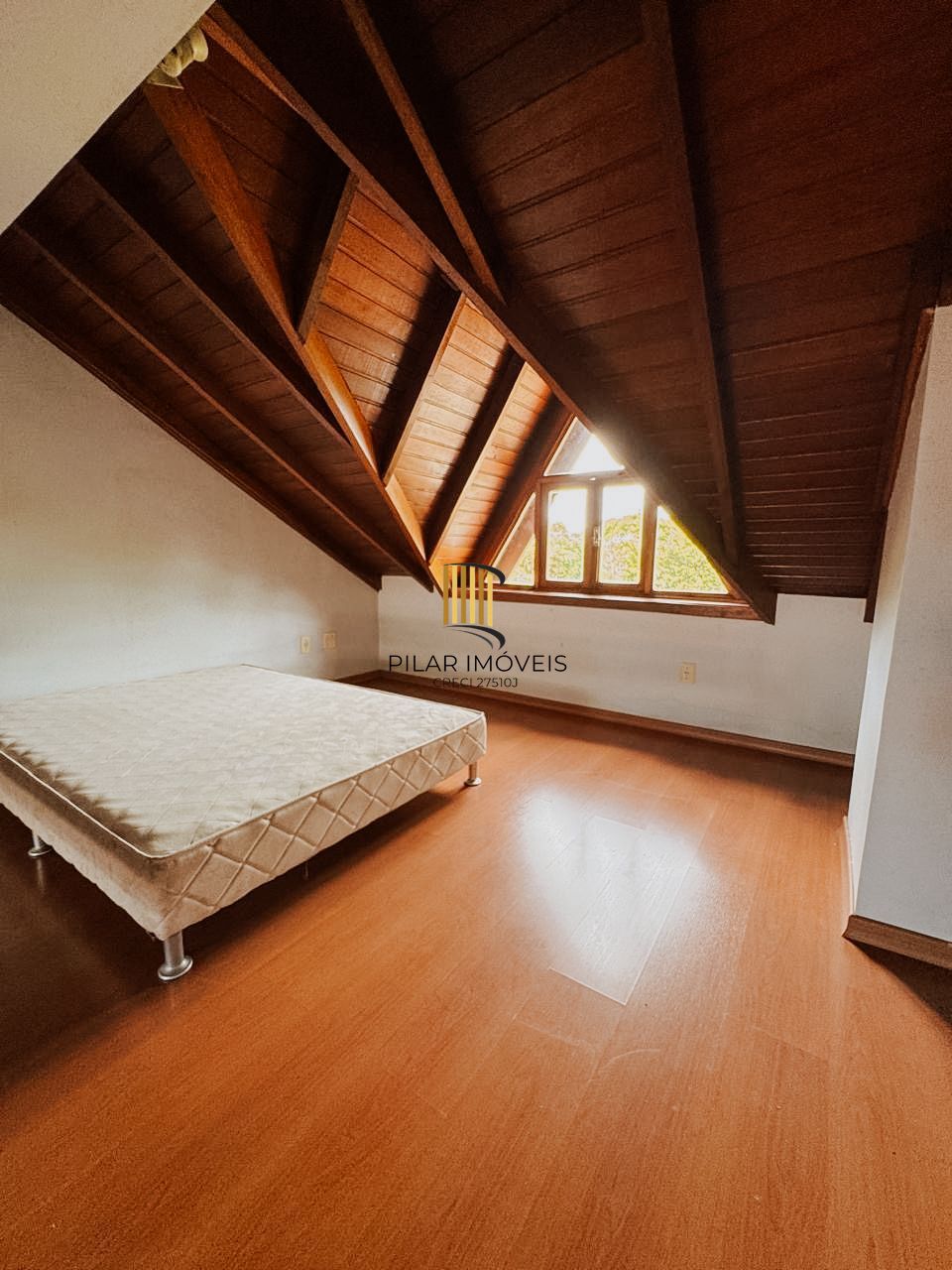 Casa de Condomínio 3 dormitórios no bairro Guarujá