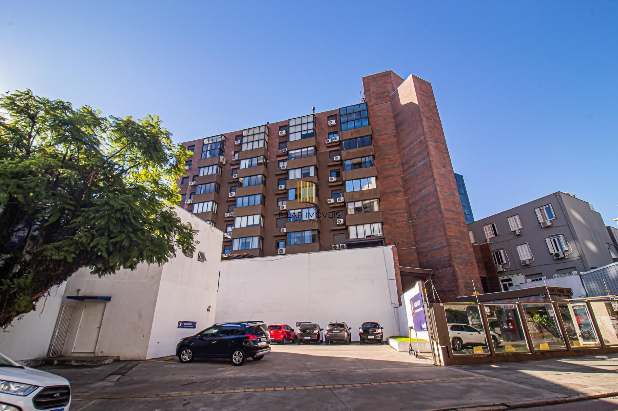 Apartamento Duplex, 1D com lareira no bairro Rio Branco