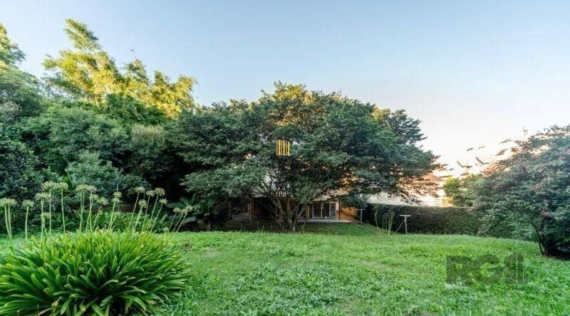 Casa 4 dormitórios no bairro Jardim Isabel