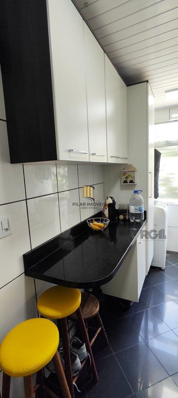Apartamento 2 dormitórios no bairro Cavalhada